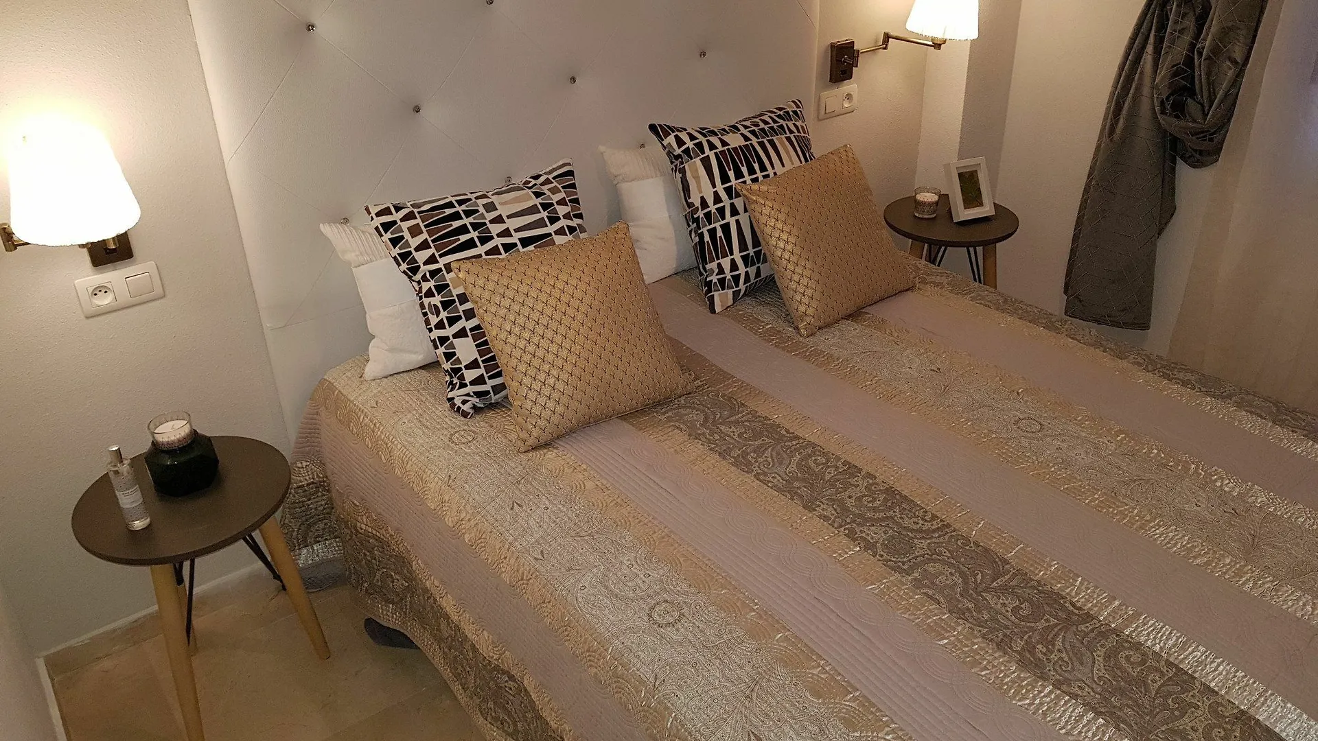 Fan Flat Sunset Apartment Malaga Spain